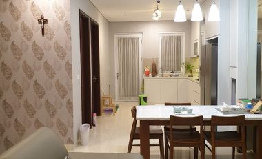 Disewakan Town House di Apartemen Puri Mansion Luas 142 m2 Full Furnish Mewah Cakep Bagus dan Murah