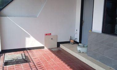 SEWA Rumah Siap Huni Nirwana Eksekutif AA Surabaya