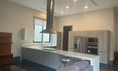 Hermosa Residencia a estrenar en Col Del Valle Diseñada por el Arq. Rafael Adame. Proyecto del Arq.