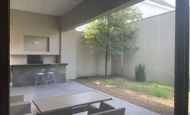 Hermosa Residencia a estrenar en Col Del Valle Diseñada por el Arq. Rafael Adame. Proyecto del Arq.