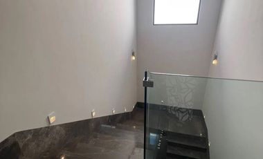 Hermosa Residencia a estrenar en Col Del Valle Diseñada por el Arq. Rafael Adame. Proyecto del Arq.