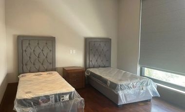 Hermosa Residencia a estrenar en Col Del Valle Diseñada por el Arq. Rafael Adame. Proyecto del Arq.