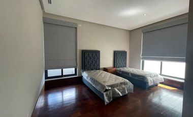 Hermosa Residencia a estrenar en Col Del Valle Diseñada por el Arq. Rafael Adame. Proyecto del Arq.