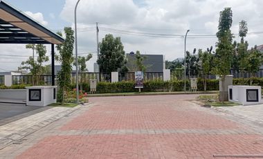 House For Rent Dian Istana near Citraland Graha Natura Royal Residence