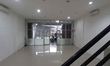 Dijual ruko di duren jaya bekasi depan SuperIndo dekat sekolah ananda harga nego