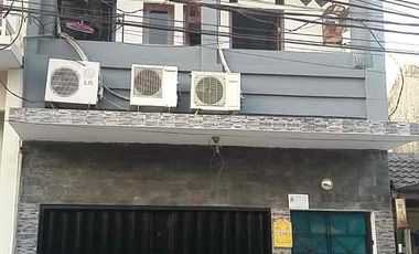 Dijual rumah dengan kios di cipondoh makmur lokasi bagus dekat sekolah 2 lt full SHM
