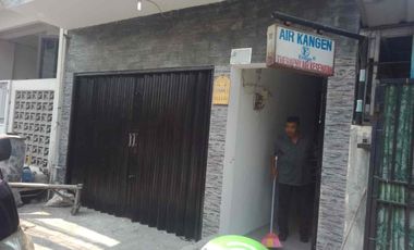 Dijual rumah dengan kios di cipondoh makmur lokasi bagus dekat sekolah 2 lt full SHM