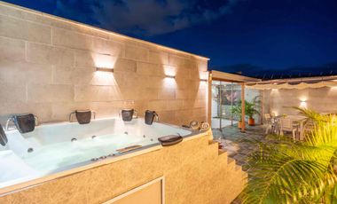 RENTO PENTHOUSE AMOBLADO  EN LAURELES