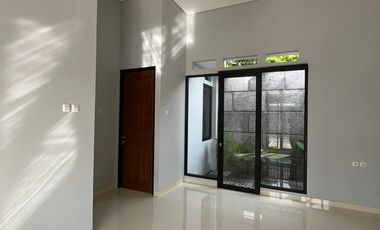 Dijual Rumah Kondisi Baru Lingkungan Cluster Di Jaten Kondisi Bagus Dan Siap Huni