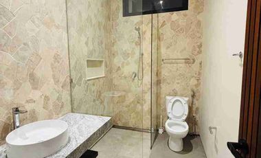 Newly Villa Modern Stylish Banjar Semer Kerobokan Bali