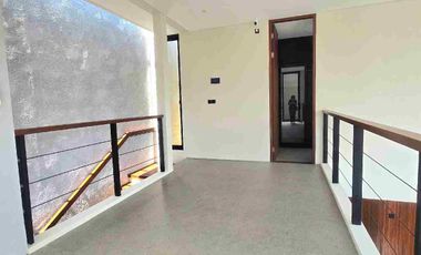 Newly Villa Modern Stylish Banjar Semer Kerobokan Bali