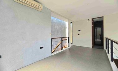 Newly Villa Modern Stylish Banjar Semer Kerobokan Bali