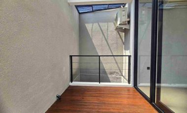 Newly Villa Modern Stylish Banjar Semer Kerobokan Bali