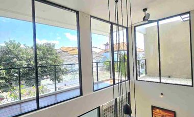 Newly Villa Modern Stylish Banjar Semer Kerobokan Bali