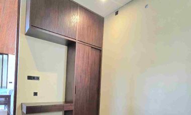 Newly Villa Modern Stylish Banjar Semer Kerobokan Bali