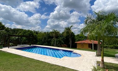 CASA-FINCA EN VENTA EN VILLAS DEL PALMAR, TURBACO DE 6000 MTS2 CON PISCINA