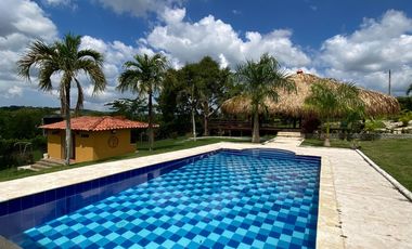 CASA-FINCA EN VENTA EN VILLAS DEL PALMAR, TURBACO DE 6000 MTS2 CON PISCINA