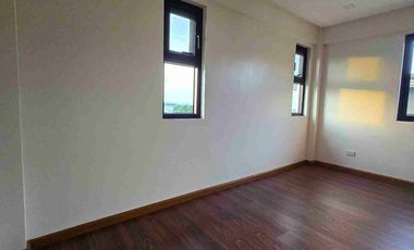 VENARE FOR LEASE HOUSE AND LOT