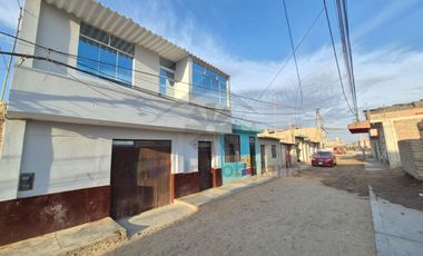 REMATE DE CASA DE 2 PISOS MUY CERCA AL COLEGIO CIMA DE MONSEFÚ