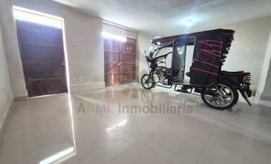 REMATE DE CASA DE 2 PISOS MUY CERCA AL COLEGIO CIMA DE MONSEFÚ