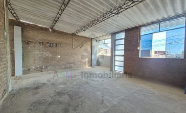 REMATE DE CASA DE 2 PISOS MUY CERCA AL COLEGIO CIMA DE MONSEFÚ
