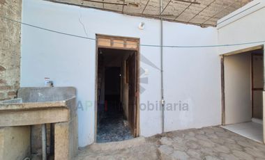 REMATE DE CASA DE 2 PISOS MUY CERCA AL COLEGIO CIMA DE MONSEFÚ