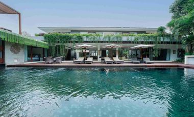 LUXURY 5 BEDROOMS VILLA IN PANDAK GEDE FOR RENT