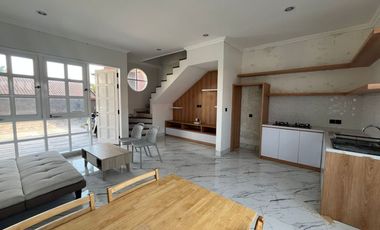 Dijual Townhouse American Style Minimalis Modern di Pusat Kota Denpasar.