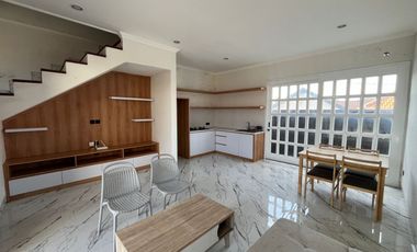 Dijual Townhouse American Style Minimalis Modern di Pusat Kota Denpasar.