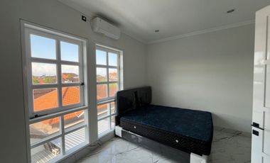 Dijual Townhouse American Style Minimalis Modern di Pusat Kota Denpasar.