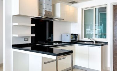 Rare Item! Luxurious Riverside Living at Watermark Chaophraya – 145.94 sq.m., High Floor with Panoramic River View