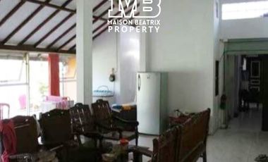 DIJUAL RUMAH + 3 TOKO PINGGIR JALAN DI SALATIGA - JAWA TENGAH