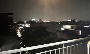 Sewa Cepat Rumah Teluk Gong 4 lantai Ada Rooftop Brand New