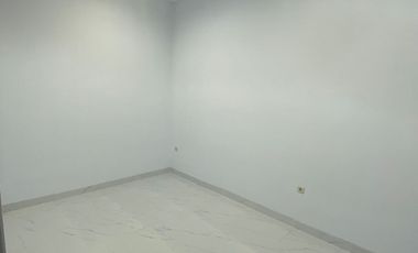 Sewa Cepat Rumah Teluk Gong 4 lantai Ada Rooftop Brand New