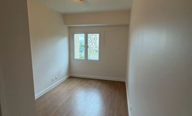 💰 ₱10,787,330 | LARSEN TOWER by ROCKWELL – 2BR Penthouse (57 sqm) with 1 Parking | Facing Gardens & Amenities