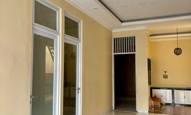 FOR RENT HOME VILLA MELATI MAS SERPONG 4BR