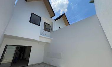 DIJUAL RUMAH MODERN SCANDINAVIAN INDUSTRIAL JALAN PRAMUKA KM 5 PALEMBANG