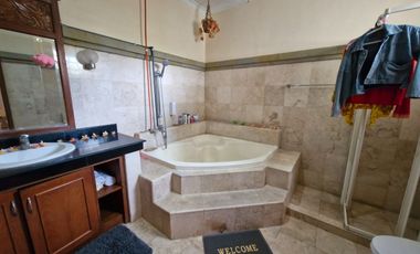 VILLA FOR QUICK SALE FULLY FURNISHED IN SEMINYAK