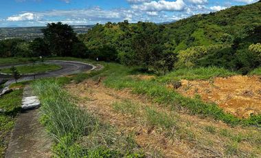 Foreclosed Property - 677 sqm for Sale Lot 4 Block 25 in Amiya Raya Highland Homes, San Mateo, Rizal