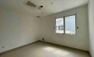 Disewakan Rumah 2 lantai dekat kolam renang dalam cluster di summarecon bekasi