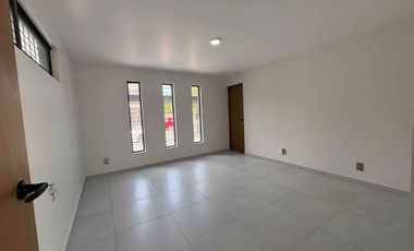 CASA EN RENTA O VENTA PARA OFICINAS, POR LA MINERVA