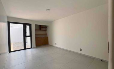 CASA EN RENTA O VENTA PARA OFICINAS, POR LA MINERVA