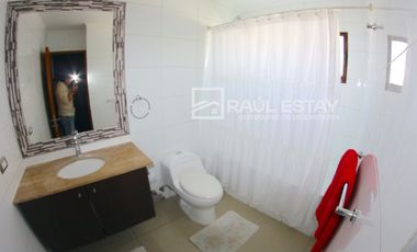 Vendemos Hermosa y amplia Casa en exclusivo Condominio