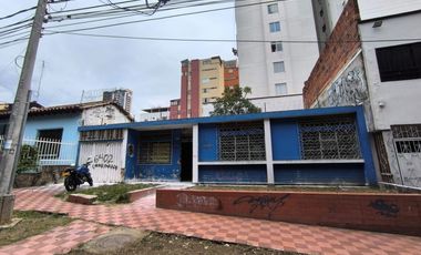 VENDO CASA LOTE EN EL BARRIO AURORA