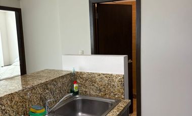 VENTA DE SUITE AMOBLADA EN EDIFICIO ELITE BUILDING.