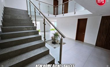 CASA EN VENTA EN METEPEC CON 5 RECAMARAS CERCA DE LA PREPA TEC