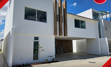 CASA EN VENTA EN METEPEC CERCA DEL INSTITUTO INDIGO