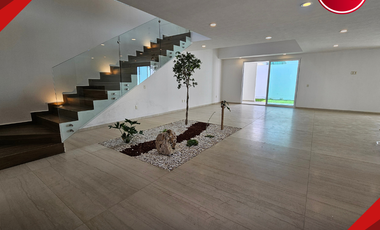 CASA EN VENTA EN METEPEC CERCA DEL INSTITUTO INDIGO