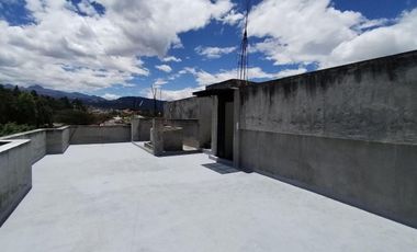 Casa en venta, sector Alangasi, cerca de Supermaxi San Gabriel