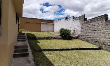 Casa en venta, sector Alangasi, cerca de Supermaxi San Gabriel